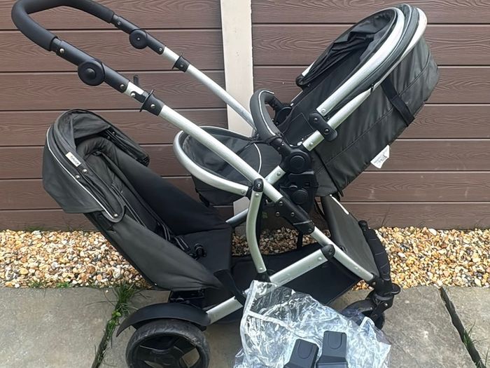Hauck double buggy