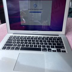 Apple MacBook Air 13 256GB SSD + Accessories