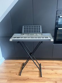 Yamaha PSR E313