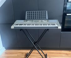 Yamaha PSR E313