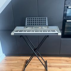 Yamaha PSR E313