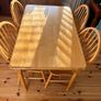 table and 4 chairs Image 4
