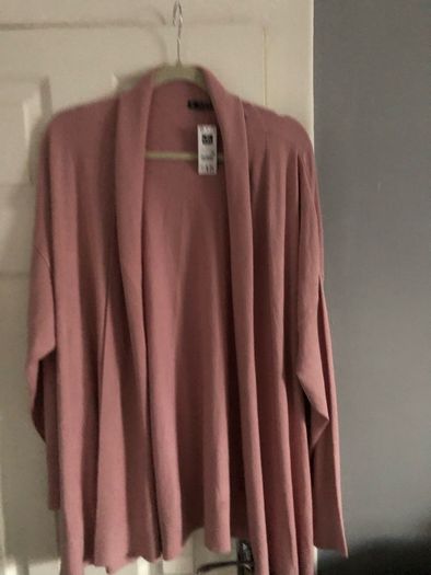 Ladies BNWT cardigan size XXL