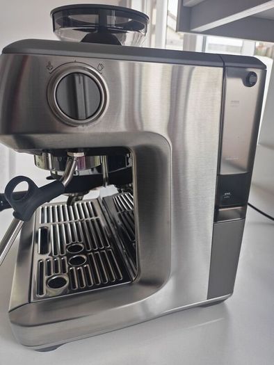 Sage Barista Express Impress in Stainless Steel