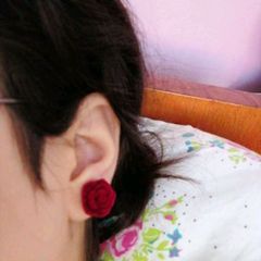 Clip on red rose earrings