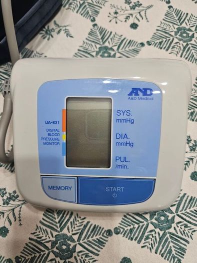 Blood pressure monitor