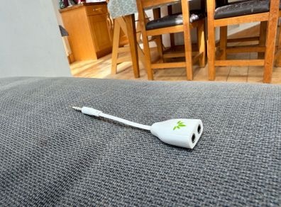 headphone splitter