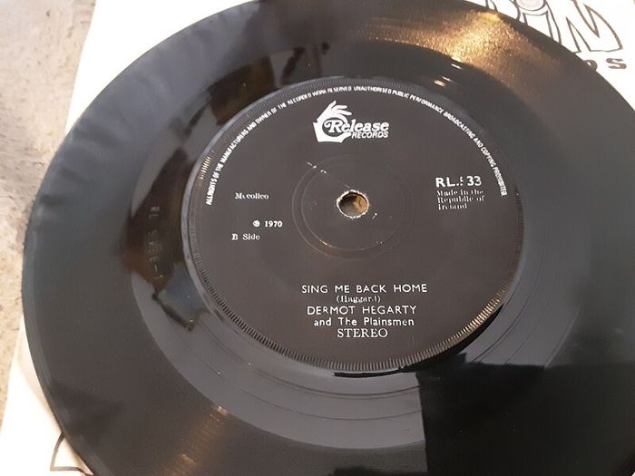 irish pressed single, Dermot Hegarty and the plainsmen