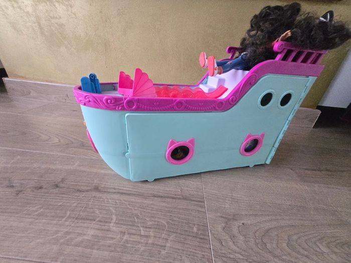 gabbys dollhouse ship