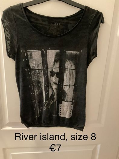 River island top, size 8