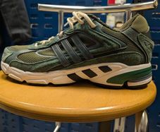 Adidas Response CL Trainers