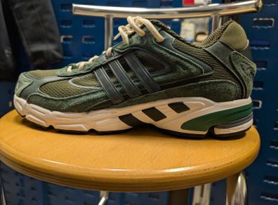 Adidas Response CL Trainers