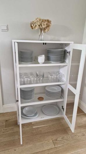Glass-door cabinet