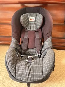 2 Child Car Safety Seats