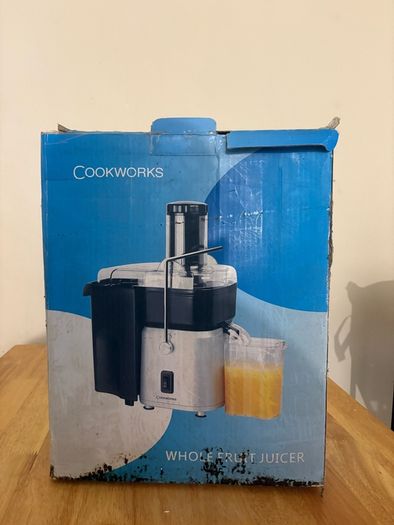 Whole Fruit Juicer