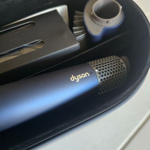 dyson airwrap