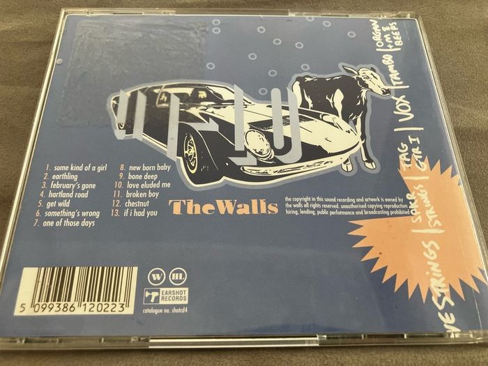 The Walls /  Hi Lo    CD