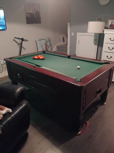 Pool table