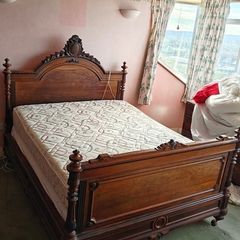 mahogany bed frame