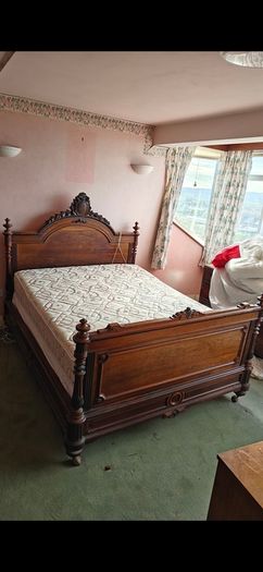 mahogany bed frame