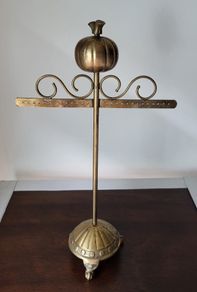 Jewellery Stand Gold Apple