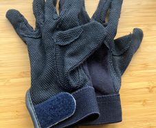 riding gloves