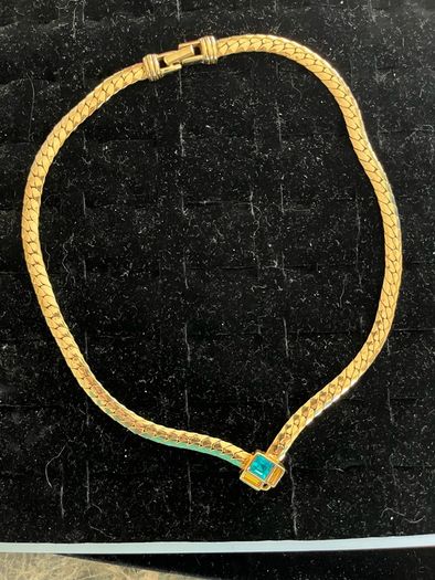Gold tone necklace