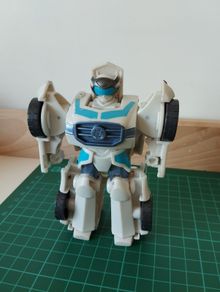 Hasbro Playskool Heroes Transformers Rescue Bots Quickshadow