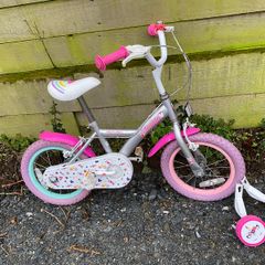 Girls bike 14 inch wheels
