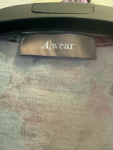 A/wear floral cover up kimono size S/M would fit up to size UK16 EU44 Postage included
