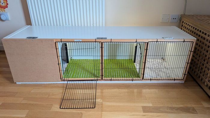 Rabbit hutch