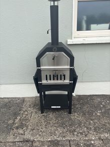 Wood fired pizza oven