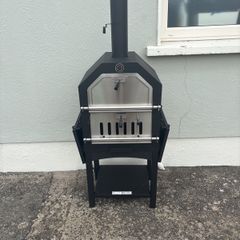 Wood fired pizza oven