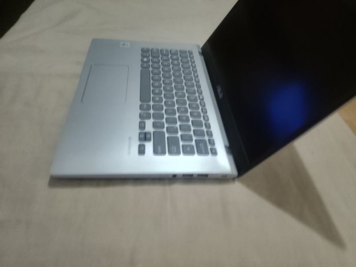 Asus X409j I5-1035g1