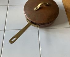 Copper saucepan