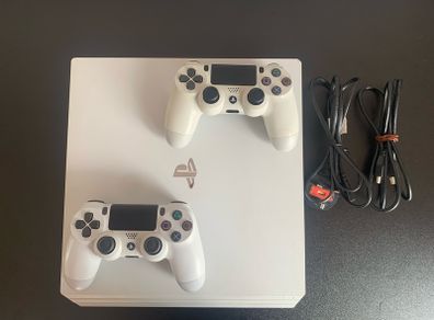 Sony PlayStation 4 Pro 1TB Glacier White CUH-7216B PS4 Pro White Bundle