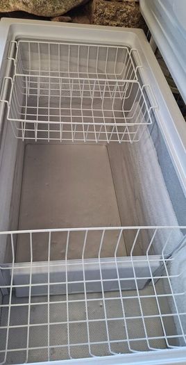 Chest freezer