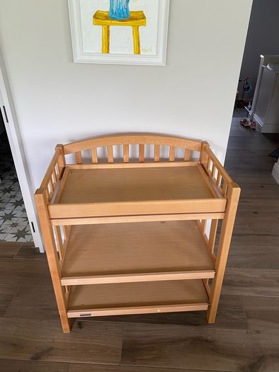 Mama's and Papa's Baby Changing Unit