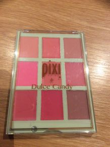Pixi lip pallet