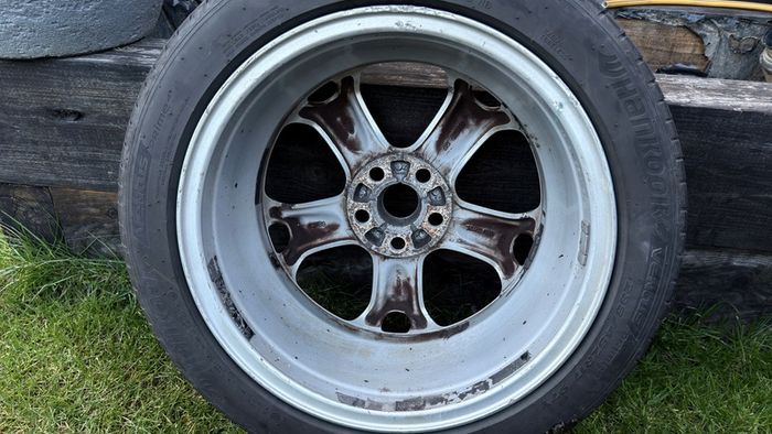 235/45/R17 with tyres