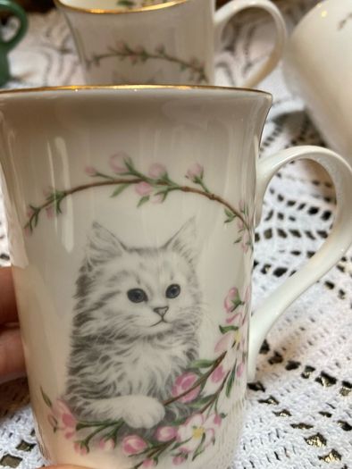 Crown Trent 4 mugs
