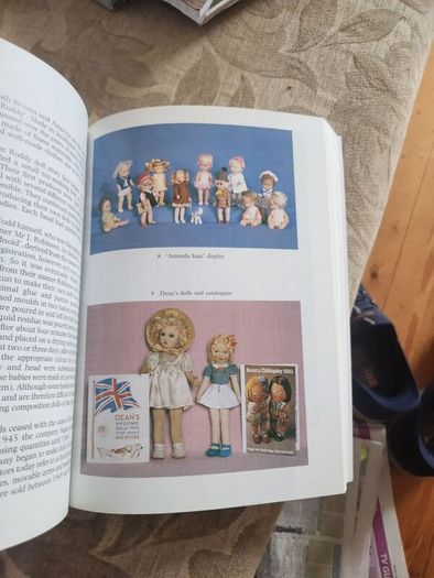 The Collectir's Guide To British Dolls Since 1920. By Collette Mansell. First Edition Large Volume Paperback In Good Condition.