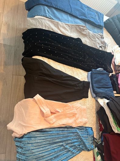 womens clothing bundle (most size 22)