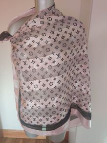 Beautiful shawl Perfect condition Postage included