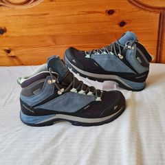 Quechua 500 ecofit boots Size 8 eu 42.5 blue/black In excellent condition
