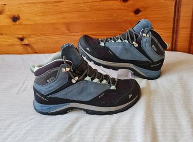 Quechua 500 ecofit boots Size 8 eu 42.5 blue/black In excellent condition