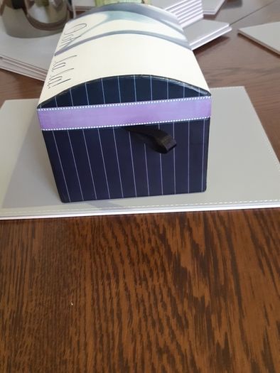 Jewellery box