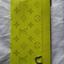 Authentic Louis Vuitton Discovery Pochette in Neon Yellow Image 2