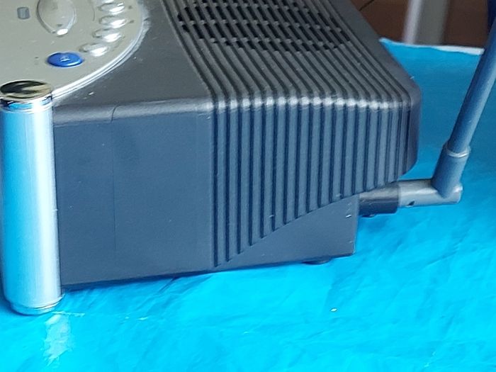 ROBERTS Streamtime FM RDS-Internet Clock Radio, in excellent condition
