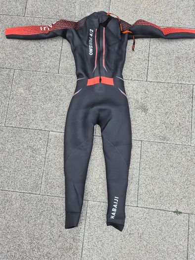 Wetsuit